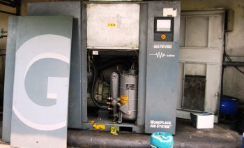 Thay thế biến tần máy nén khí trục vít